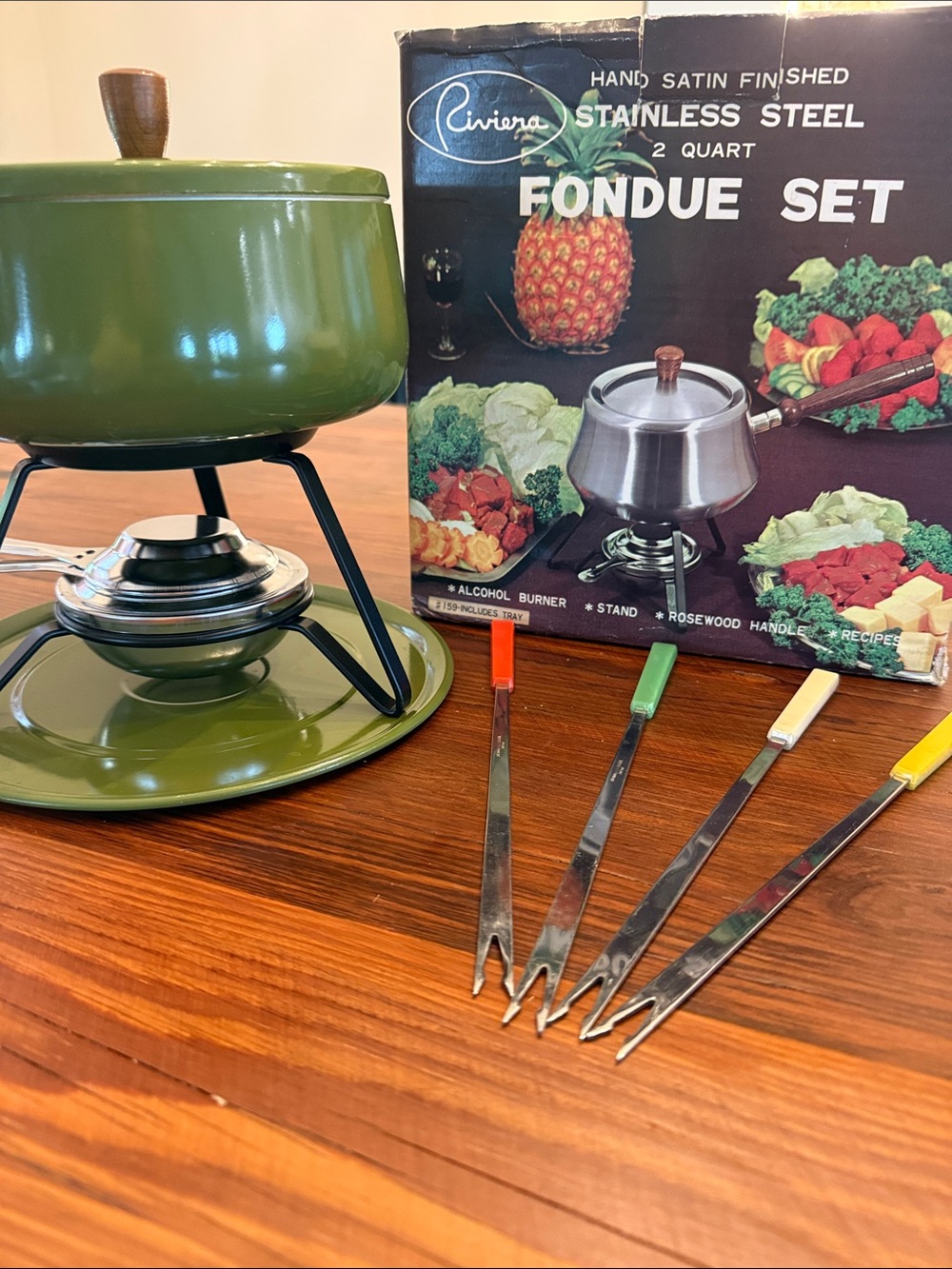 Riviera Vintage Avocado Green Enamel Fondue Set with Multicolor Fork Handles